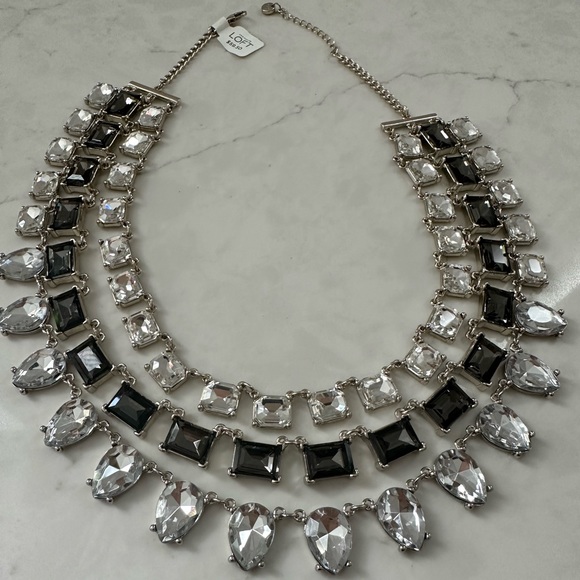 Ana Taylor Loft Statement Necklace - Picture 2 of 2